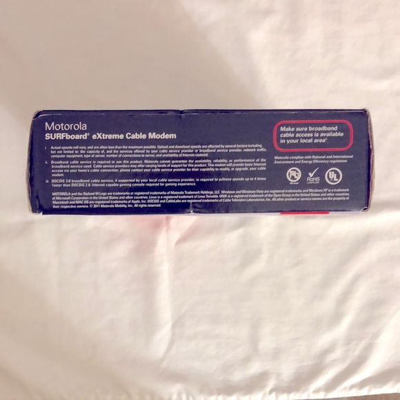 Motorola SURFboard Extreme Cable Modem (SB6121) - Picture 5 of 13
